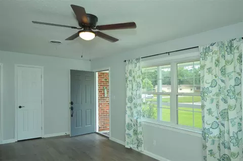 6450 Barnes St, Milton, FL 32570 photo 4