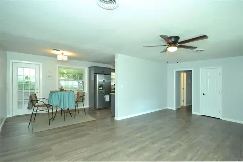6450 Barnes St, Milton, FL 32570 photo 6