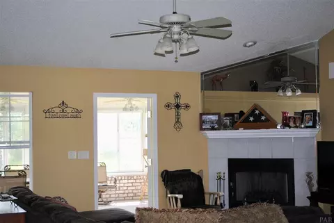 1048 Adrian Way, Milton, FL 32583 photo 11