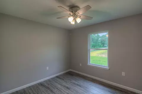 5545 Riviera Dr, Milton, FL 32583 photo 8