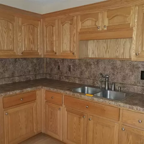 5401 Chipper Ln, Pace, FL 32571 photo 9
