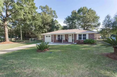 6797 N Trailride Ln, Milton, FL 32570 photo 2