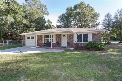6797 N Trailride Ln, Milton, FL 32570 photo 1