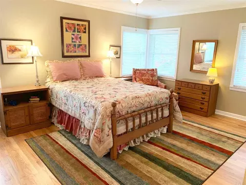 212 E Pine St, Atmore, AL 36502 photo 8