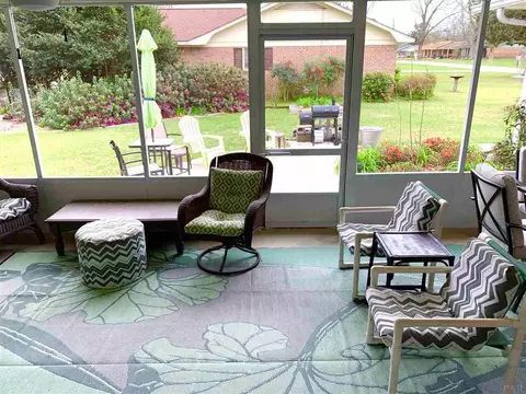 212 E Pine St, Atmore, AL 36502 photo 31