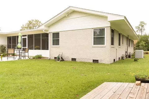 212 E Pine St, Atmore, AL 36502 photo 32
