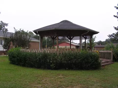 5521 Windham Rd, Milton, FL 32570 photo 2