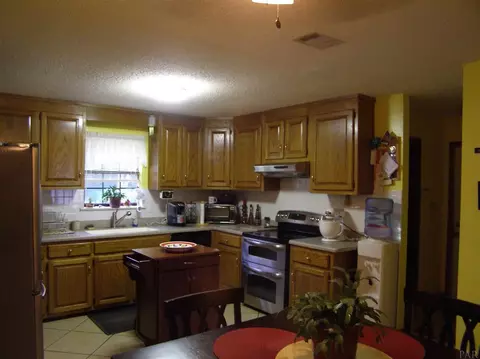 5521 Windham Rd, Milton, FL 32570 photo 10