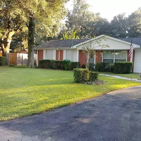 5128 Seagull Dr, Pace, FL 32571 photo 1