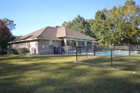 5216 Emerald Dr, Pace, FL 32571 photo 6