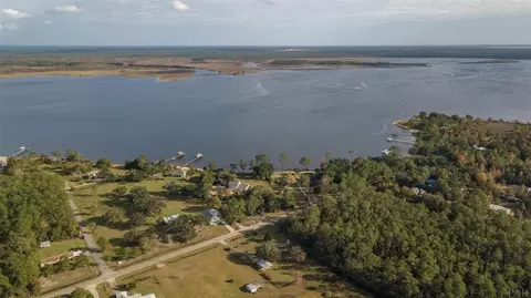 3250 Robinson Point Rd, Milton, FL 32583 photo 4