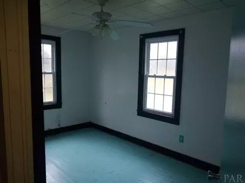 351 Tedder Rd, Century, FL 32535 photo 5