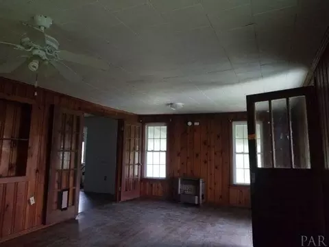 351 Tedder Rd, Century, FL 32535 photo 2