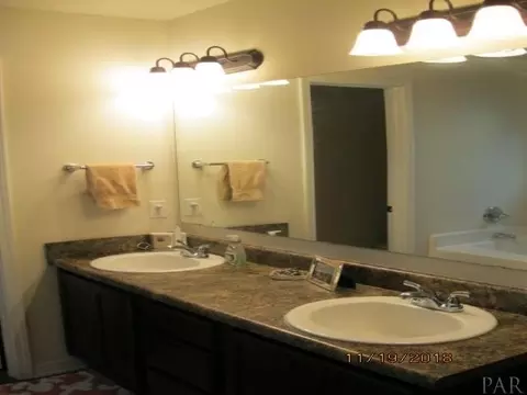 4321 Village Oak Ln, Pace, FL 32571 photo 9