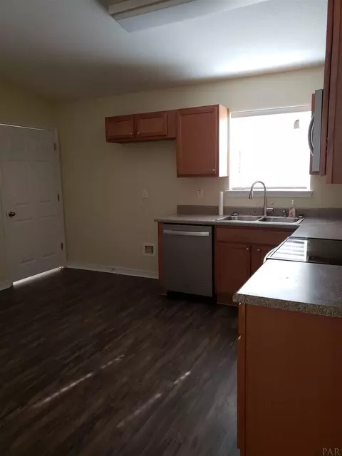 4026 Charles Cir, Pace, FL 32571 photo 3