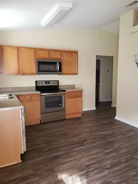 4026 Charles Cir, Pace, FL 32571 photo 2