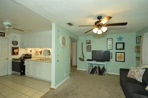 6640 Cedar St, Milton, FL 32570 photo 9