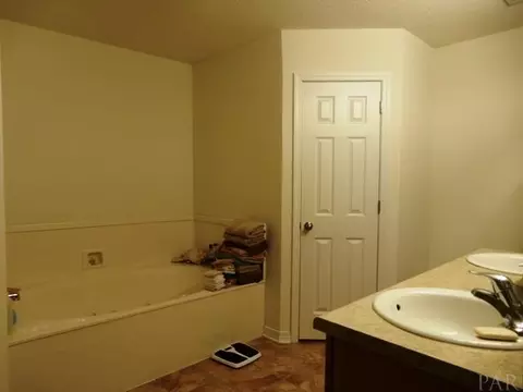 6380 Garrett Rd, Mcdavid, FL 32568 photo 17