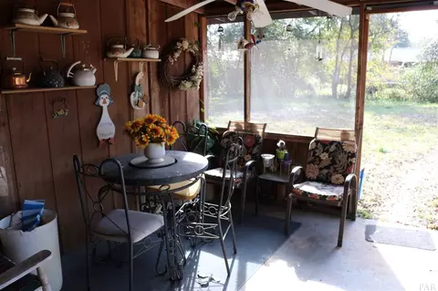 5065 Matthew Rd, Pace, FL 32571 photo 9