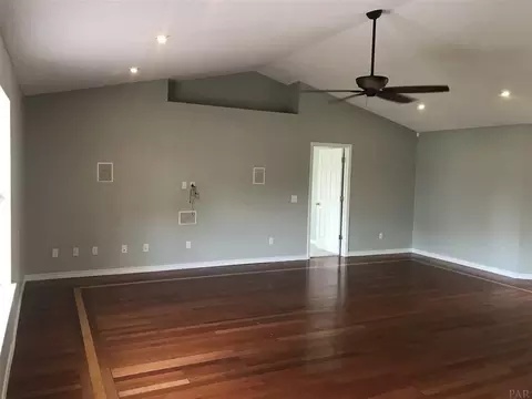 2040 Commodore Dr, Navarre, FL 32566 photo 6