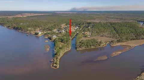 8017 Virginia Ln, Milton, FL 32583 photo 7