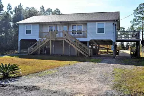 8017 Virginia Ln, Milton, FL 32583 photo 3