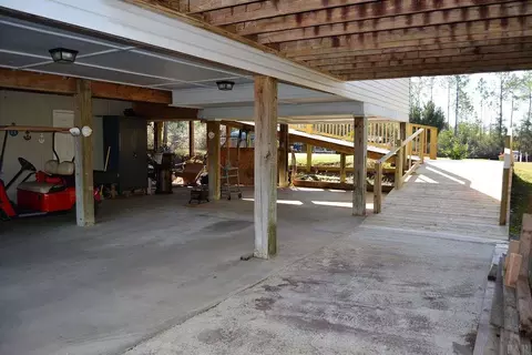 8017 Virginia Ln, Milton, FL 32583 photo 4