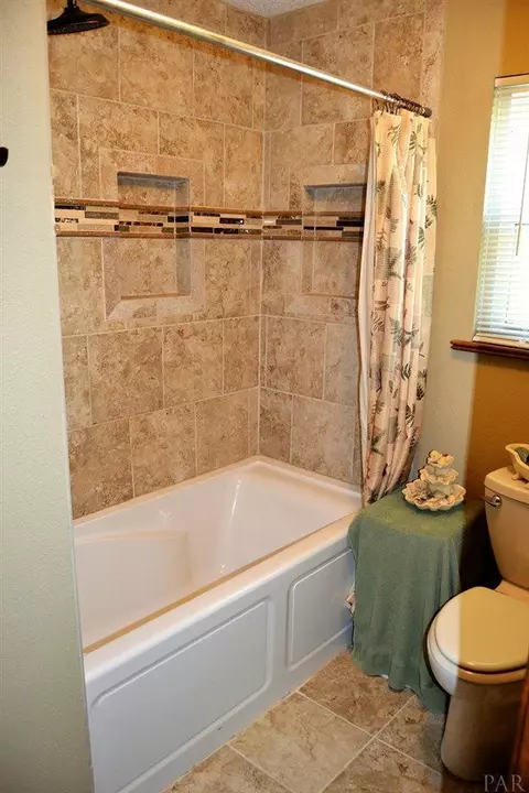 8017 Virginia Ln, Milton, FL 32583 photo 24