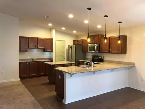 4317 Village Oak Ln, Pace, FL 32571 photo 9