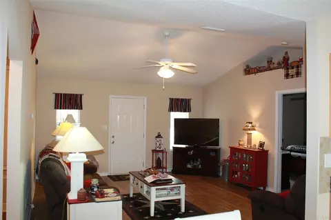 5436 Cox Rd, Milton, FL 32583 photo 2