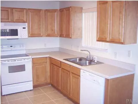 6525 Eagle Crest Dr, Milton, FL 32570 photo 8