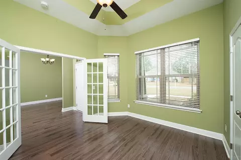 5911 Augustine Dr, Pace, FL 32571 photo 2