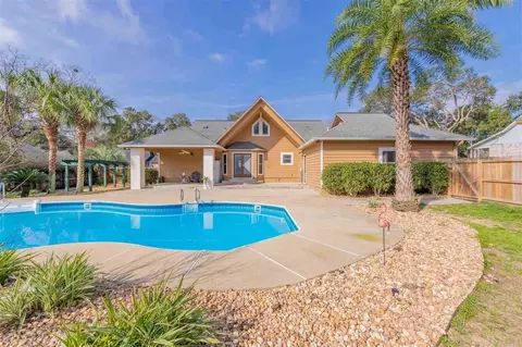 1804 Kingstree Dr, Cantonment, FL 32533 photo 1