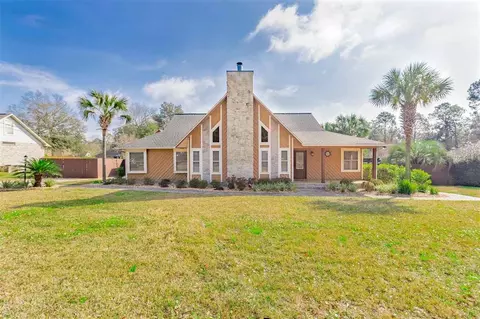 1804 Kingstree Dr, Cantonment, FL 32533 photo 2