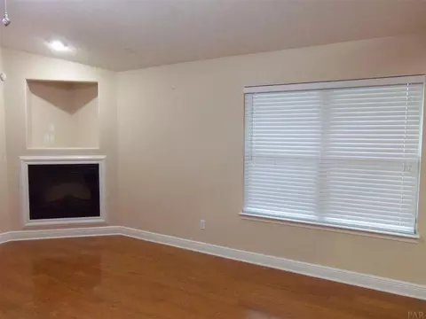 5042 Covington Dr, Pace, FL 32571 photo 9