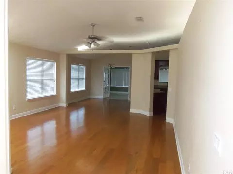 5042 Covington Dr, Pace, FL 32571 photo 7