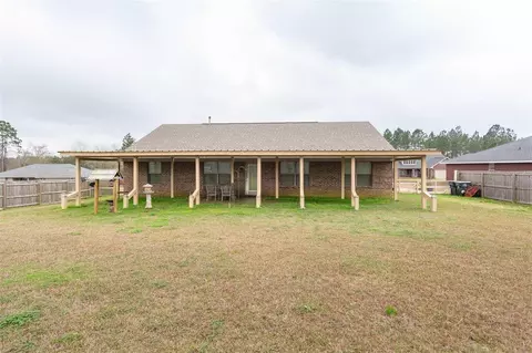 1663 Twin Pines Cir, Cantonment, FL 32533 photo 5