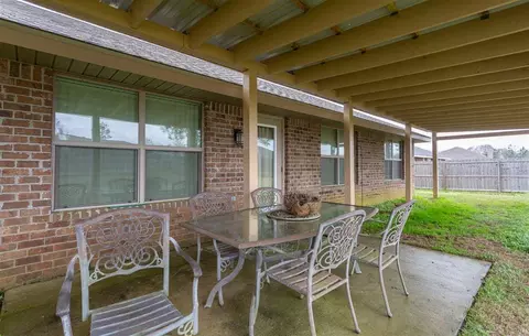 1663 Twin Pines Cir, Cantonment, FL 32533 photo 4