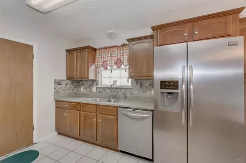 5575 Wesley Dr, Milton, FL 32570 photo 11