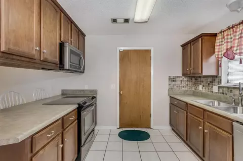 5575 Wesley Dr, Milton, FL 32570 photo 10