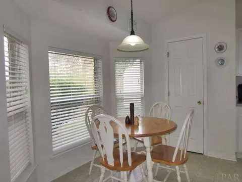 2902 Fallen Tree Dr, Cantonment, FL 32533 photo 8