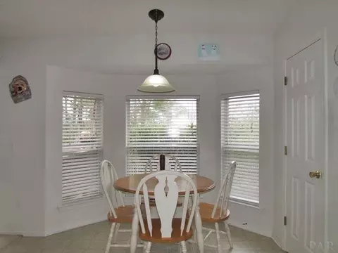 2902 Fallen Tree Dr, Cantonment, FL 32533 photo 10