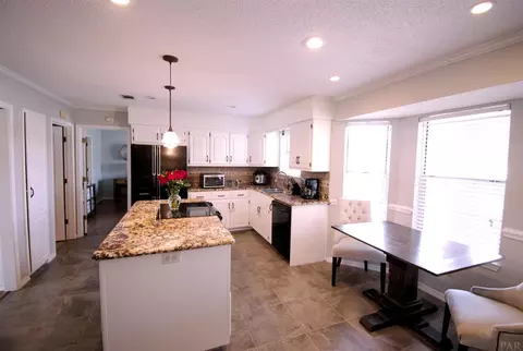 5320 Stiles Ln, Pace, FL 32571 photo 10