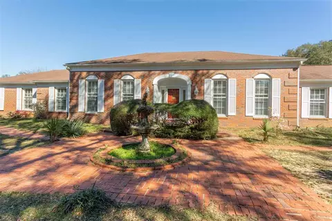 6100 Cheyenne Dr, Milton, FL 32570 photo 1