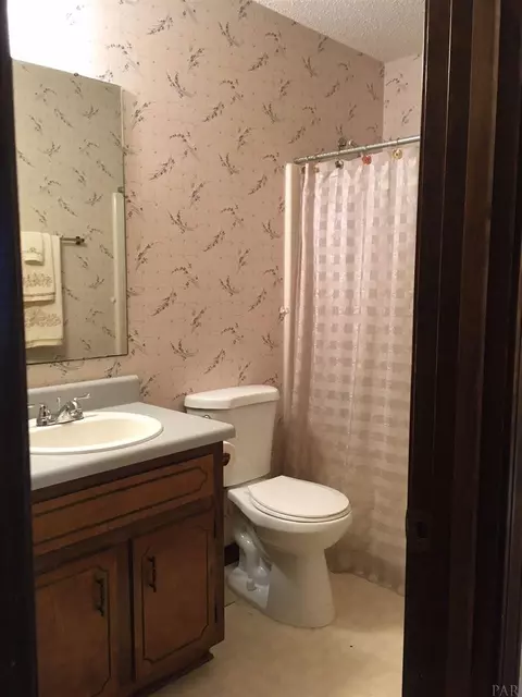 5705 Ivy Ln, Pace, FL 32571 photo 9