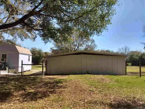 8116 Delta Dr, Milton, FL 32583 photo 11