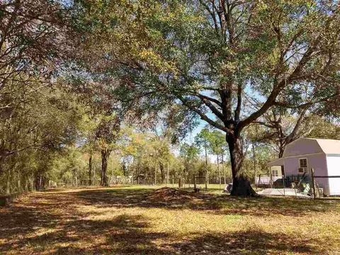 8116 Delta Dr, Milton, FL 32583 photo 10