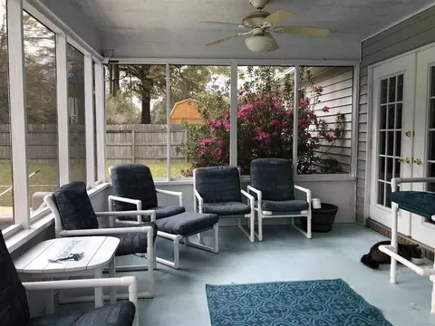 6633 Nichols Dr, Milton, FL 32570 photo 9