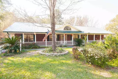 111 Arapaho Trl, Crestview, FL 32536 photo 1