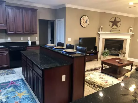 5683 Tucker Cir, Pace, FL 32571 photo 10